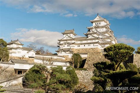 Japans Famous White Castle Himeji Castle Travel Guide Nerd Nomads