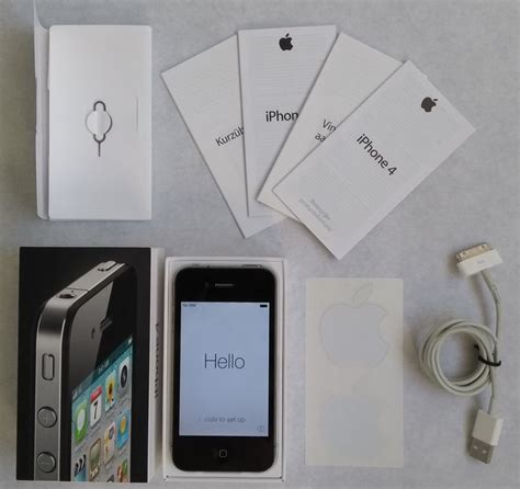 Apple iPhone 4 Black 8GB (model A1332) boxed with original charger ...