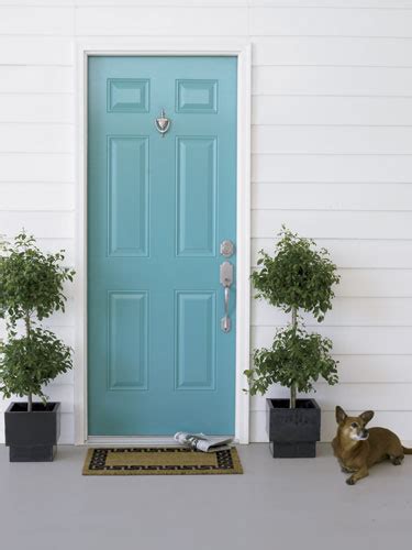 15 Blue Front Door Designs That Inspire - Shelterness