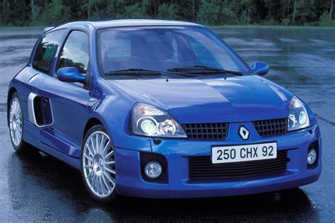 photo RENAULT CLIO 2 RS V6 3 0i 255ch coupé 2003 Motorlegend