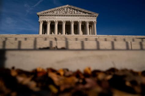 Corte Suprema Rechaza Demanda De Texas Apoyada Por Trump Para Revertir El Triunfo De Biden