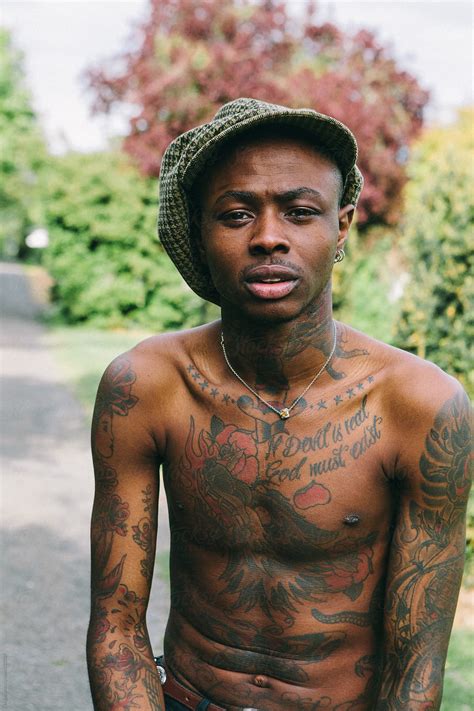 Info Terbaru Black Man Tattoo, Paling Trend!