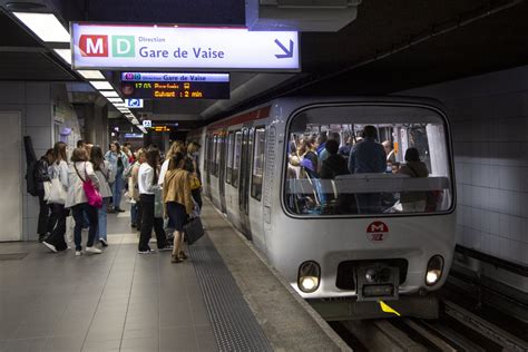 Métropole de Lyon Après la ligne B hier c était au tour du métro D d