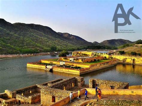 Maota Sarover Amer Maota Lake And Kesar Kyari Gardens Of Amber Fort