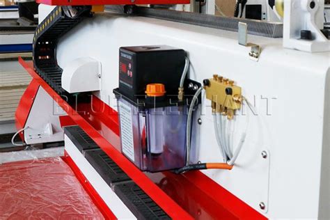 Automatic Lubrication System Of Axis Cnc Router With Helical