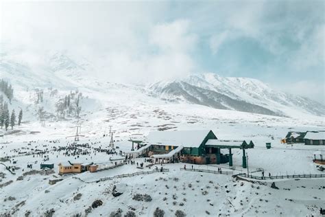 15 Best Places To Witness Snowfall In India Travelunveiled