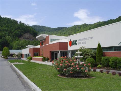 Mountain Comprehensive Health - Whitesburg, KY 41858