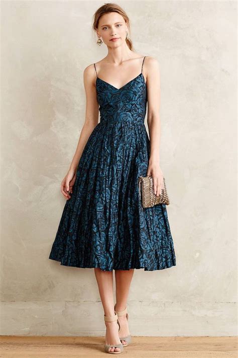 Todays Style Inspo Has The Hottest Fall Wedding Guest Dresses With