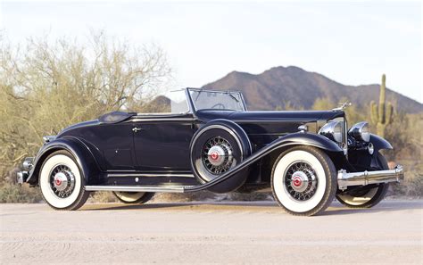 1932 Packard Twin Six 905 Coupe Roadster | Gooding & Company