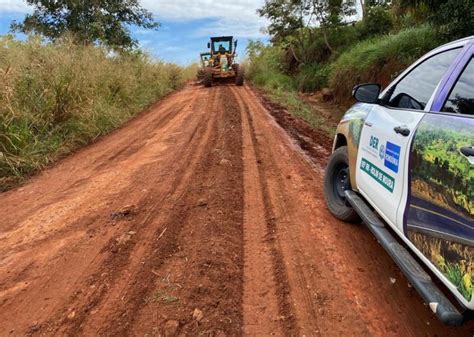 Estradas Transportes Servi Os P Blicos Der Executa Patrolamento E