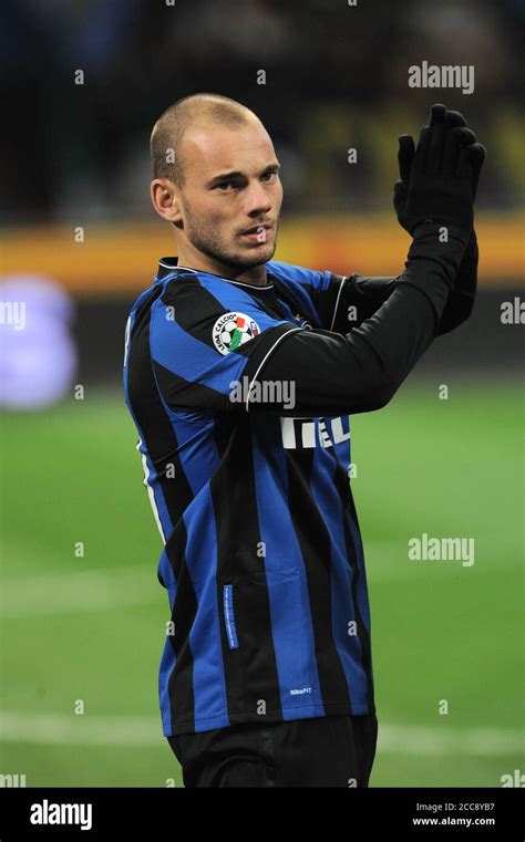 Wesley Sneijder Hi Res Stock Photography And Images Alamy