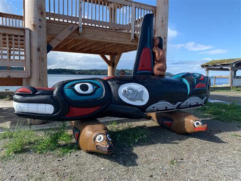 Killer Whale Totem Pole