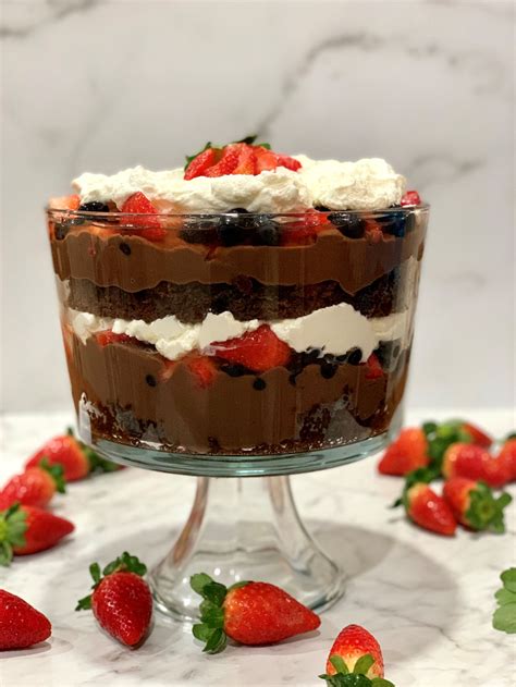 Christmas Chocolate Trifle – The Tiny Fairy