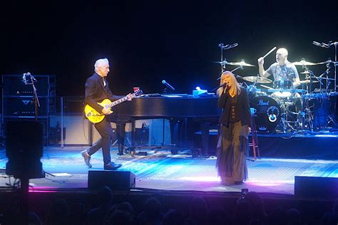 Pat Benatar And Neil Giraldo Prove They Re Invincible At US Tour Kickoff