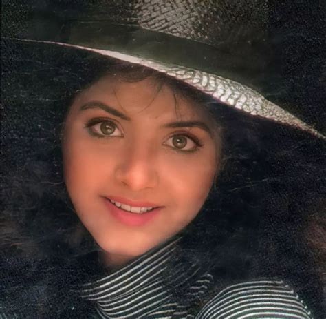 Divya Bharti Biography Age Death Reason Husband Net Worth