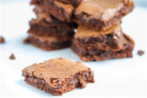 Crispy Top Fudgy Brownies Recipe - Sugar Spices Life