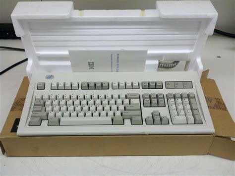 Vintage IBM PS/2 Model M Clicky Keyboard 92F0332 NEW | eBay