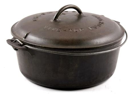 Sold At Auction Griswold Cast Iron No Tite Top Dutch Oven