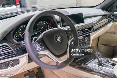 449 Bmw Dashboard Stock Photos, High-Res Pictures, and Images - Getty ...