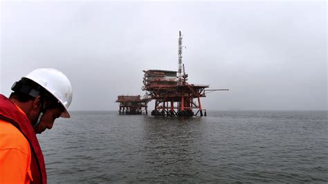 Trump To Seek Offshore Drilling Expansion