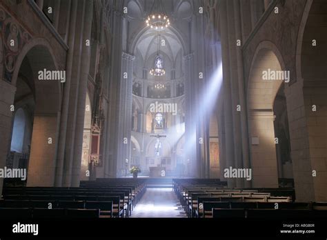 Limburg Cathedral Interior Stock Photos & Limburg Cathedral Interior ...