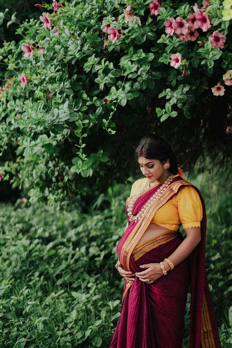 Indian Traditional Maternity Shoot in Six yards of Elegance [ South Indian Style] - Little Vows ...