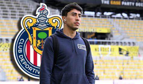 Omar Govea ya llegó a Guadalajara para firmar con Chivas habrán más