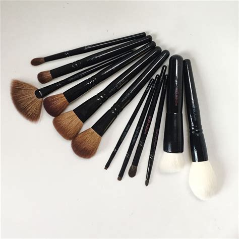 Wayne Goss Makeup Brushes | Saubhaya Makeup