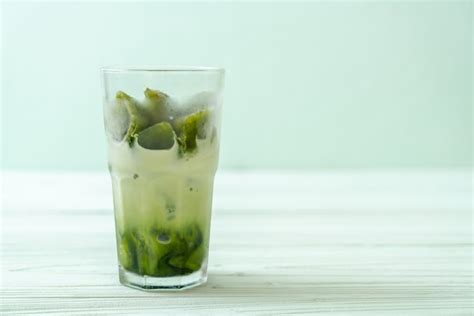 Cubo De Hielo Matcha T Verde Con Leche Foto Premium