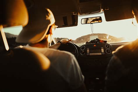 Consejos Para Ahorrar Gasolina Con Una Conducción Más Eficiente Desde El Uso De Las Ventanillas