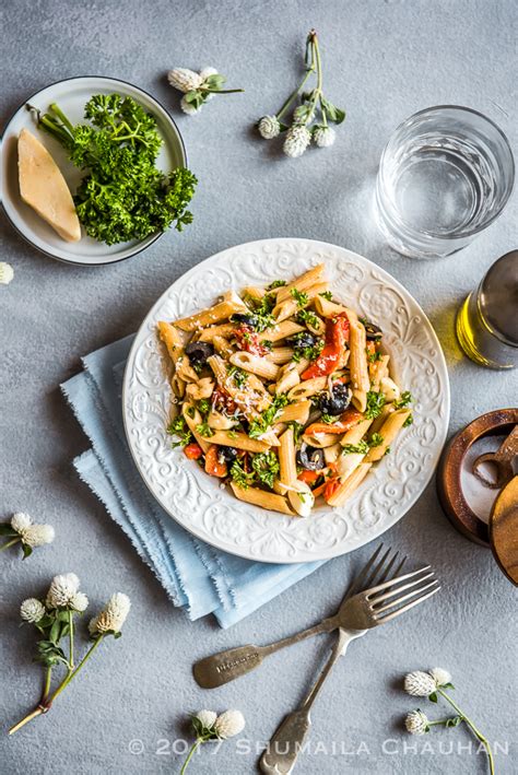 Quick And Easy Roasted Bell Pepper Black Olive Pasta Salad