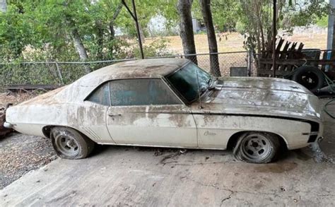 Year Barn Find Story Chevrolet Camaro Barn Finds