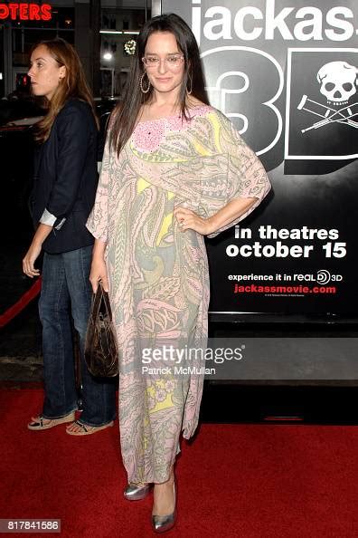 Lisa Kennedy Montgomery Attends Jackass 3d Premiere At Manns News