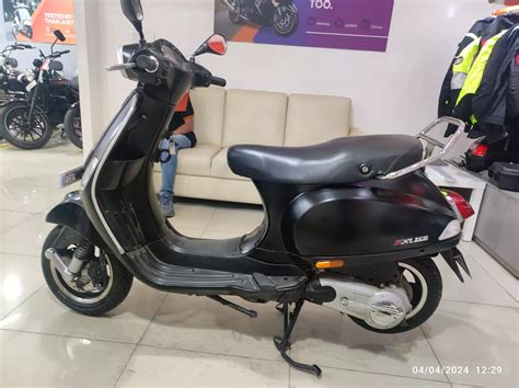 Vespa Sxl Kms Pre Owned Two Wheeler At Drivex