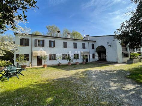 Vendita Villa Plurifamiliare In Via Argine Fossetta Borgo Virgilio