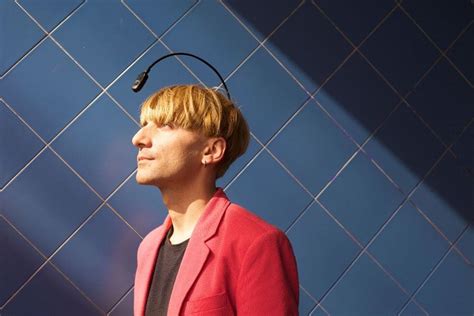 Neil Harbisson El Primer Cyborg De La Historia Debemos Tener La