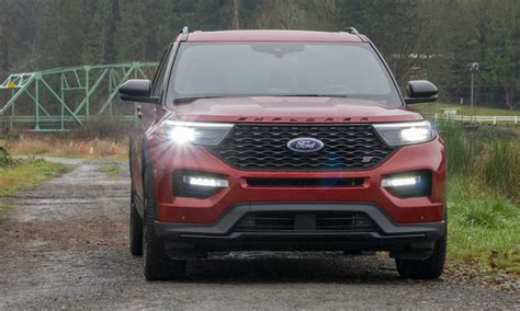 2020 Ford Explorer ST: Review - autoNXT.net