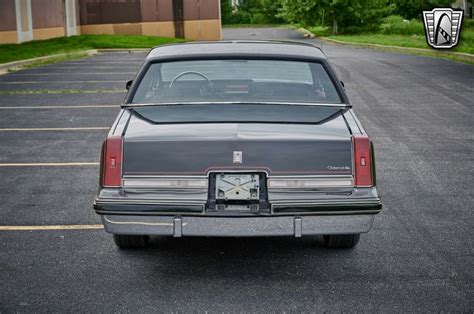 Black 1987 Oldsmobile Cutlass Coupe 50l V8 4bl Ohv Automatic Available