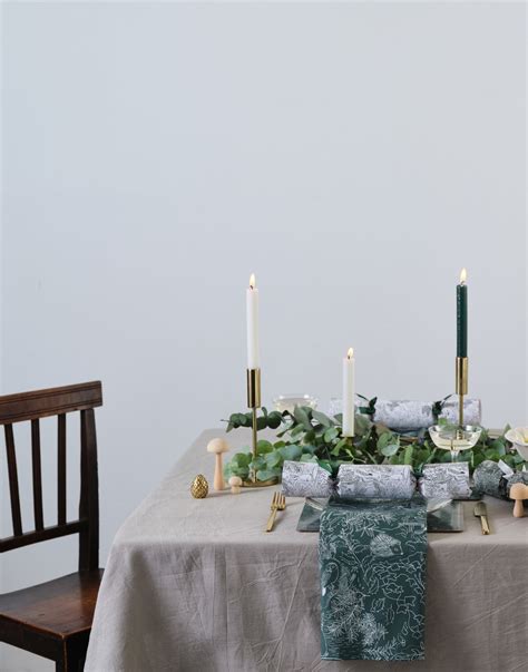 Minimalist Christmas decor – 7 ways to be merry and elegant | Livingetc