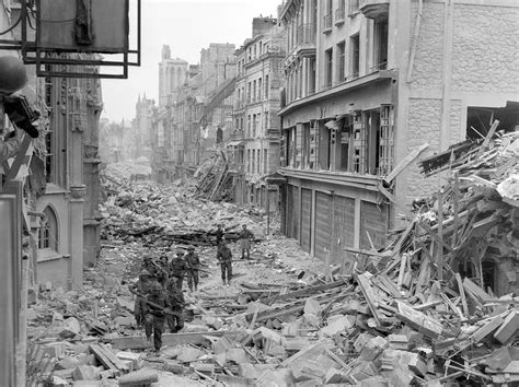 D Day Rue Saint Pierre Caen Canadian Troops Patro Flickr