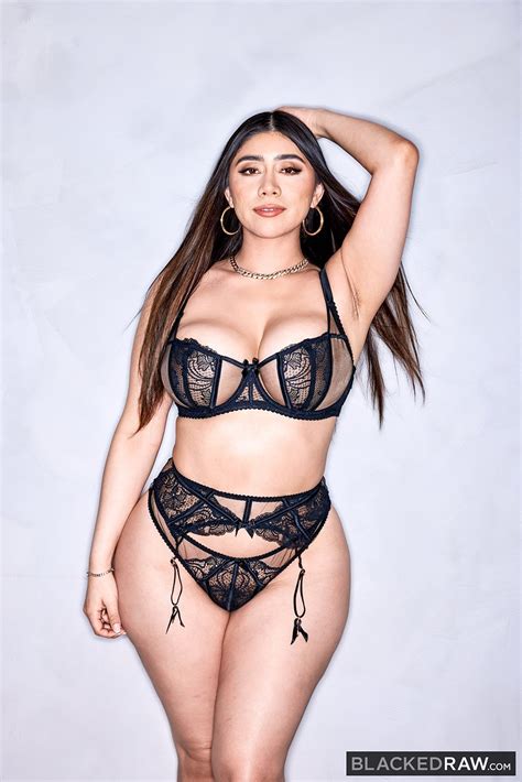 Big Tits Babe Violet Myers Sits Her Hairy Pussy On A Black Cock Photos