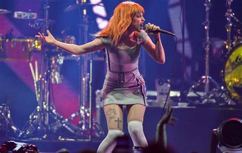 Paramore Kick Off Uk And Ireland Tour