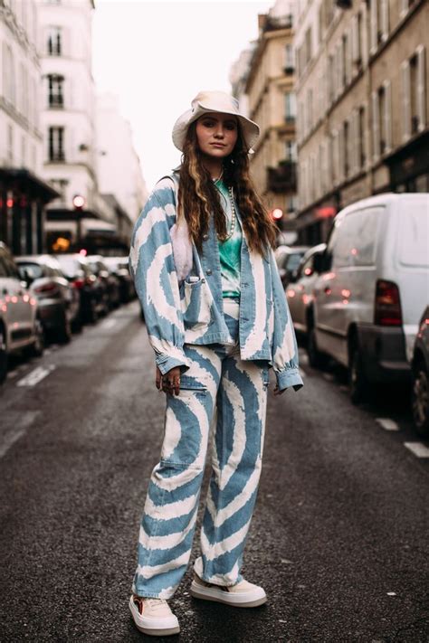 All Of The Most Chic Street Style Looks From Paris Fashion Week Aw23