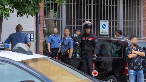 Milano Rissa Tra Persone Lo Scontro Partito Per Un Parcheggio