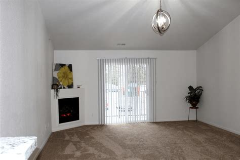 Riverwood Luxury Apartments - 5500 Riverwood Dr Flint MI 48532 | Apartment Finder