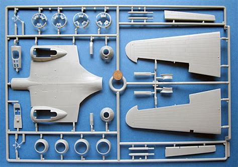 1/48 Ил-4/Ил-4Т/ДБ-3Ф советский торпедоносец/бомбардировщик (Xuntong ...