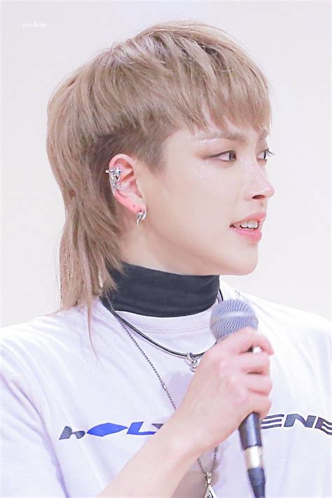 Ateez Kim Hongjoong Hairstyle Hair Cuts Mullet Hairstyle