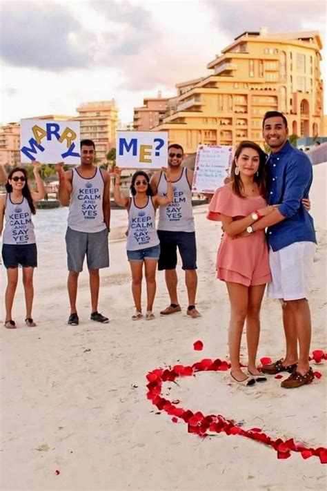 15 Most Popular Photos Of Beach Proposals