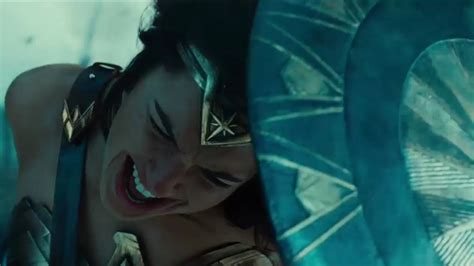 Trailer Du Film Wonder Woman Wonder Woman Bande Annonce Comic Con