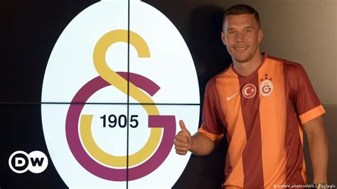 Dreaming of France, Podolski tries Turkey – DW – 07/04/2015